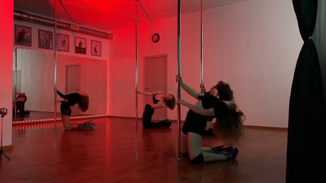 Невероятно красивый танец с пилоном ГРУППА | EXOTIC POLE DANCE смотреть онлайн