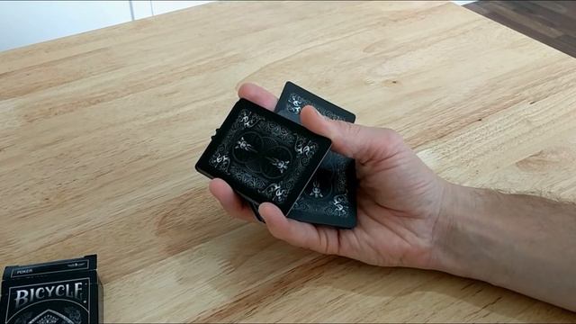 One handed cuts tutorial for cardistry смотреть онлайн