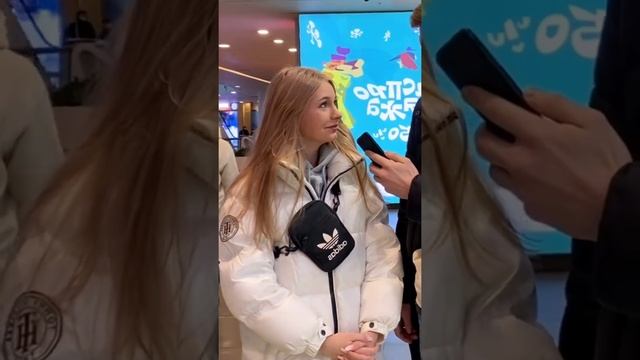 ВО СКОЛЬКО ЛЕТ БЫЛ ПЕРВЫЙ РАЗ?? | ЖЕНЯОПРОС смотреть онлайн