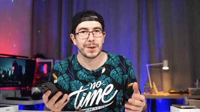 iPhone 14 или iPhone 14 Pro смотреть онлайн