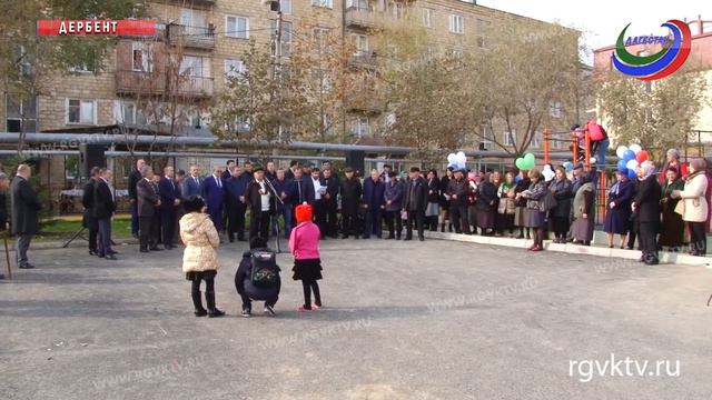 В Махачкале ведется реконструкция около 60 придомовых территорий смотреть онлайн