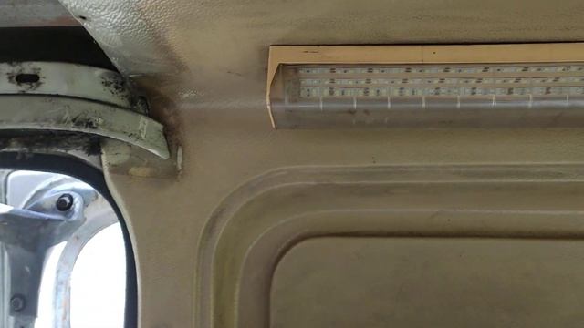 Разборка Автодома Ford transit Reimo 1991, снятие правой обшивки смотреть онлайн
