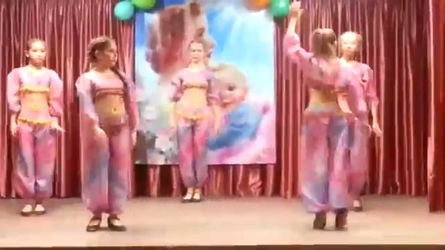 Восточный танец. Ансамбль "Радуга" смотреть онлайн