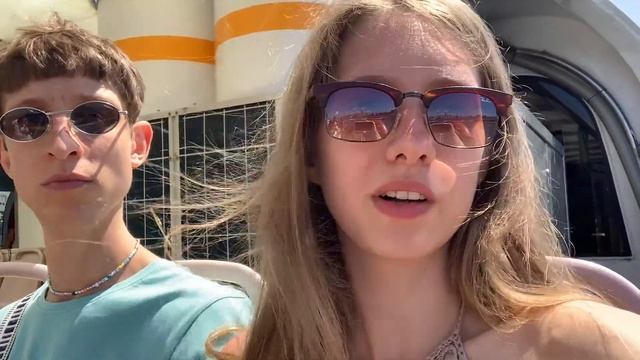 ВПЕРВЫЕ В СТАМБУЛЕ: АЗИАТСКАЯ ЧАСТЬ ГОРОДА, ЧИГ КЕФТЕ И КРАСКИ УЛИЦ. Выпуск 5 смотреть онлайн