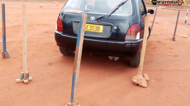 Iga Gushyira imodoka muri Parking,na #@MwarimuAlbert. kora #subscribe #0788574552 #0739603311. смотреть онлайн
