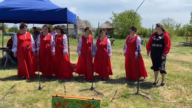 Вокальний колектив "Мальва" з піснями "Мамина хатина", "Черевички". смотреть онлайн