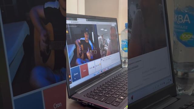 ШАНСОН!БУТЫРКА!КРУТОСПЕЛ!Заминированный тапок.
#Shorts