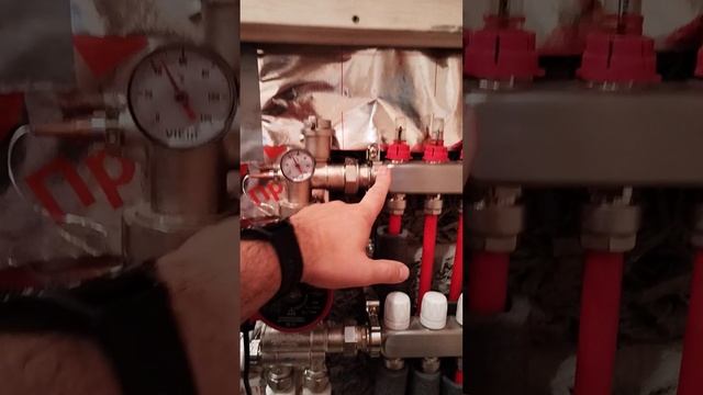 Не работает один из контуров теплого пола.Весь мозг себе вынес с решением) смотреть онлайн