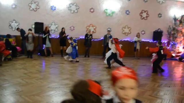 БАЛЬНЫЕ ТАНЦЫ. ЗИМНЯЯ СКАЗКА г. МИРНОГРАД 24.12.2016 г. смотреть онлайн