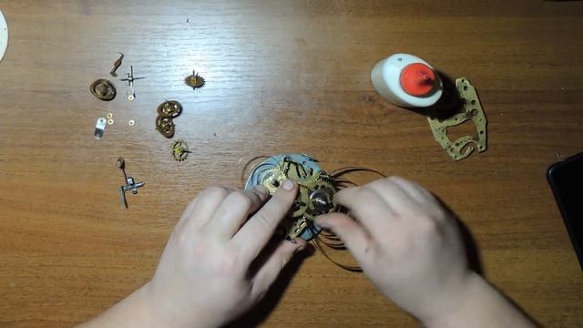 Реставрация старого будильника СССР / Restoration of the old alarm clock of the USSR смотреть онлайн