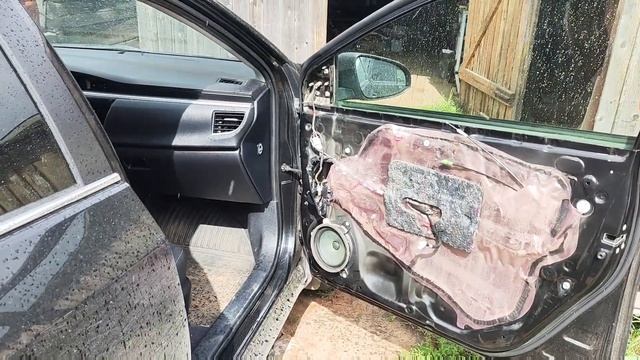 Замена штатных динамиков в Toyota Corolla e180 на DL audio Barracuda 165 смотреть онлайн