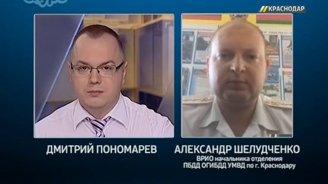 В Юбилейном микрорайоне из-за плотно припаркованных машин во двор дома не смог проехать мусоровоз смотреть онлайн