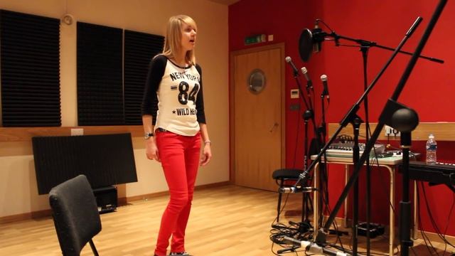 ☆ 10 MINUTE VOCAL WARM-UP - STUDIO DIARIES - EPISODE 5 ☆ смотреть онлайн