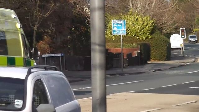 East Midlands Ambulance Service - Peugeot Boxer On A Shout смотреть онлайн