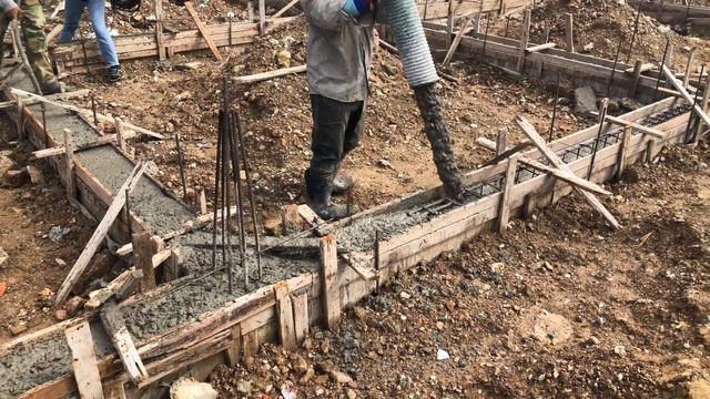 Construction Techniques of Reinforced Concrete Foundation Beam , slump 12, Strength 28 Mpa смотреть онлайн