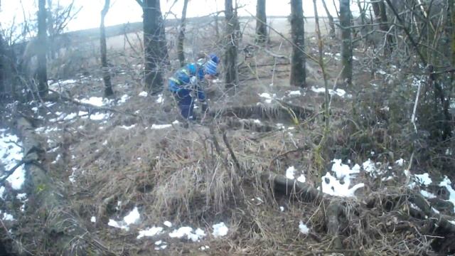 Делаем СОЛОНЕЦ для РУСАКА в стволе дерева!!! Приучаю сына к ПРАВИЛЬНОЙ ОХОТЕ!!! НАКОРМИ ЗВЕРЯ!!! смотреть онлайн