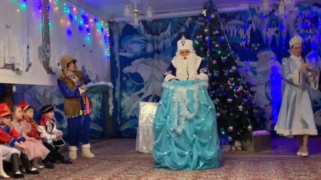 Волшебство от Дедушки Мороза. подготовительная группа, Новый год. Краснодар. смотреть онлайн