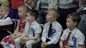 Торгательная песня воспитателей на выпускном в детском саду довела до слез детей и родителей