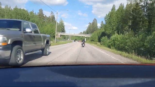 ПЕРВЫЙ РАЗ НА МОТОЦИКЛЕ | ПРИГНАЛИ ДОМОЙ смотреть онлайн