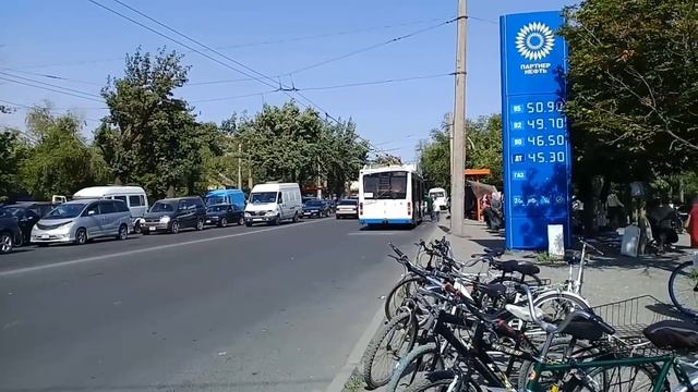Экскурсия по городу Бишкек! Барахолка, ул Московская 2021.Собачий рынок. Кыргызстан. смотреть онлайн