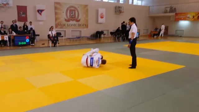 Толя Б. Первенство Москвы по джиу-джитсу не-ваза 2016. 1 схватка смотреть онлайн
