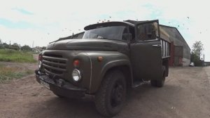 ЗИЛ 130 на уборке пшеницы.