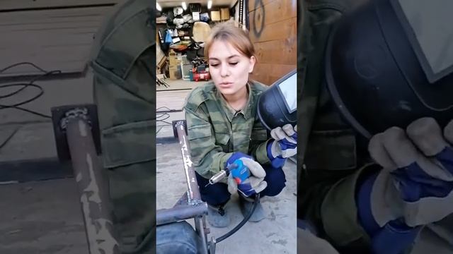 OVERMAN работает. Варим диван.