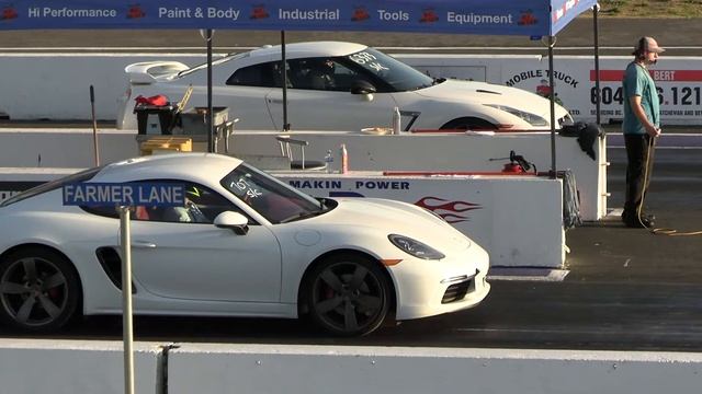 Porsche 718 Cayman vs Nissan GT-R - supercars drag racing смотреть онлайн