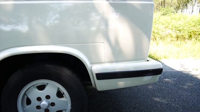 Volkswagen T3 : guide d'achat du transporter (caravelle, multivan, westfalia, ...) смотреть онлайн