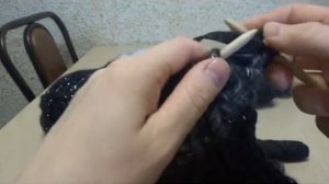 Как связать полосы на шарфе. Вяжем полосатый шарф. Вязание спицами шарф.