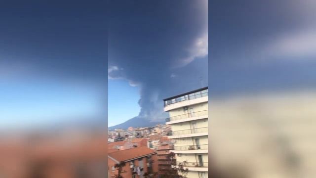 Etna exploded! Strong eruption and lava flows of Mount Etna. Sicily, Italy смотреть онлайн