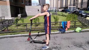 Трюковой самокат. Учимся выполнять трюки на трюковом самокате. Трюковой самокат для новичка.