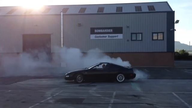 Nissan 300 ZX TT BURNOUT смотреть онлайн