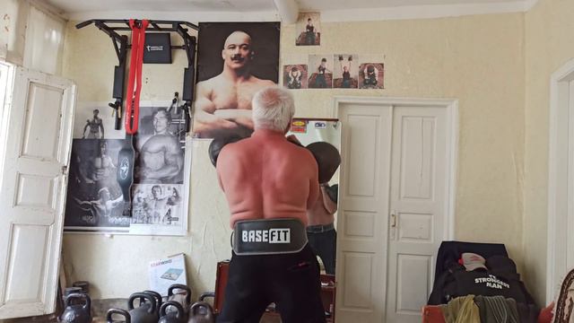 ХАБИБ / ПОДЪЁМ ДВУХ 24КГ ГИРЬ НА КОЛИЧЕСТВО РАЗ 💪 смотреть онлайн