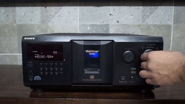 CD PLAYER SONY CDP-CX335 ( 2000 )