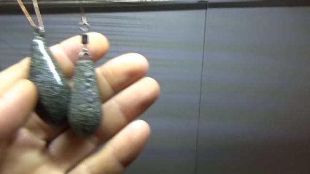 Бизнес в гараже.  Найдите различие ?