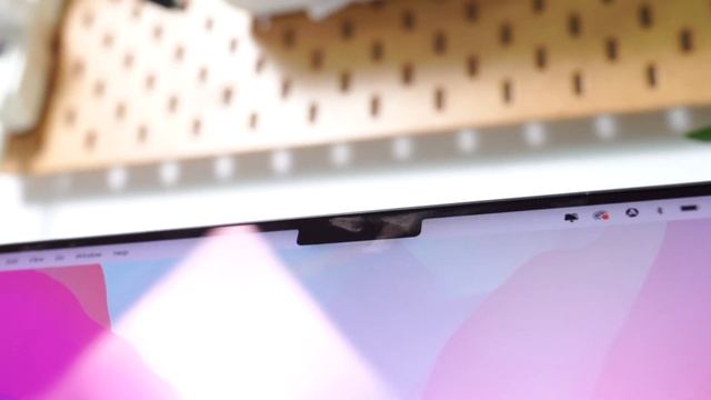 Macbook Pro 14: 48 Hours Later! смотреть онлайн