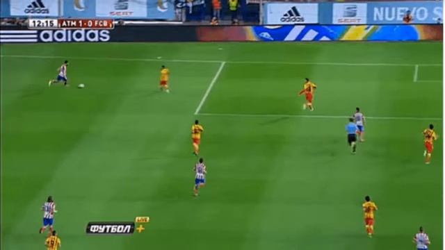 Превосходный удар от Давида Вильи.Goal David Villa player Atletiko. смотреть онлайн