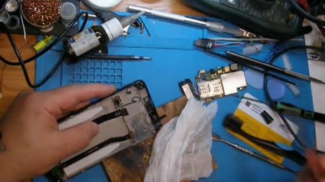 Сяоми редми 4x не заряжается