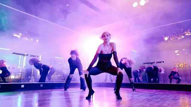 M357 DAILY: High Heels - Sveta Gerasimova смотреть онлайн
