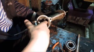 Ремонт редуктора лодочного мотора Привет 22.