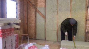 Утепление стен в каркасном доме своими руками/Утеплитель изба
