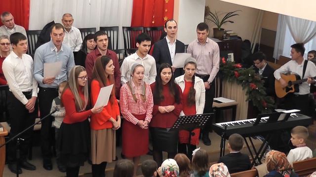 В тёмном небе над пещерой - Молодежь смотреть онлайн