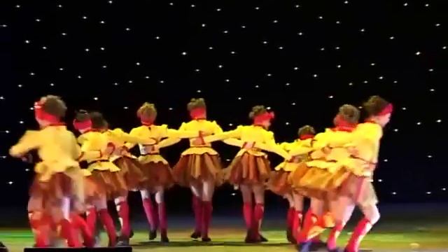 1293.Шоу-балет "Ice-cream" г.Нижневартовск-Russian dance смотреть онлайн