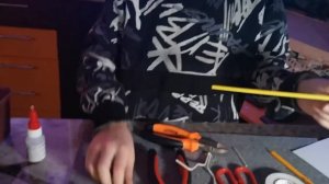 Настольный теннис. Тренажер своими руками. За 10 минут.