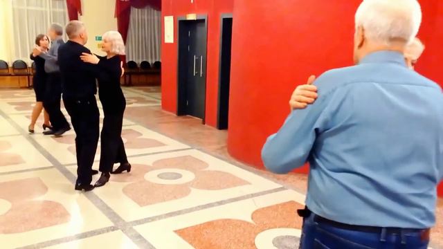 В окно летели одинокие дожди.... 03.02 . 24. смотреть онлайн