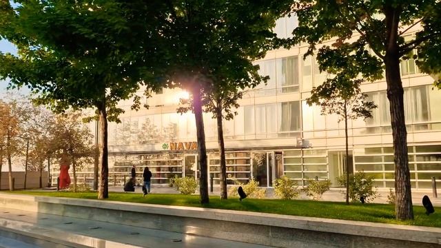 Атмосфера богатства - Есентай тауэр и молл. Куда пойти в Алматы - 1 Minute Story NS смотреть онлайн