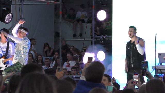 GAYAZOV$ BROTHER$ - Я, ТЫ и МОРЕ (Студвесна 2023, Пермь) смотреть онлайн