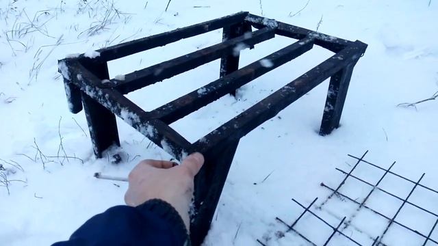 Копченые ребрышки, сало домашнего копчения в самодельной коптильне. Часть-1 смотреть онлайн
