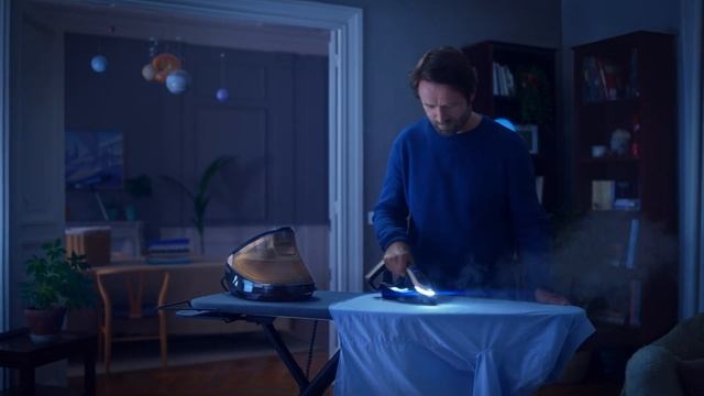 Ironing with Smart LED Vision of Tefal Pro Express Vision Steam Generator GV9820 смотреть онлайн
